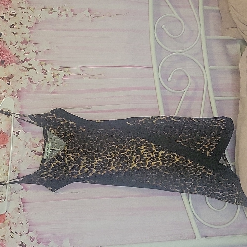 Almost Famous size small cheetah print dress great condition